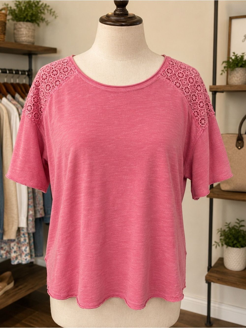Sundance Crochet Shoulder Tee | Women’s Medium | Pink Boho Top